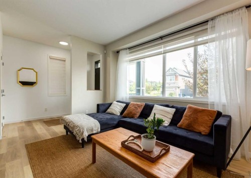 71 Seton Gardens Se, Calgary, AB - Indoor Photo Showing Living Room
