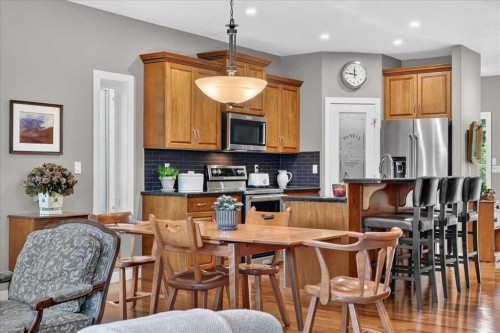 1122 21 Avenue Nw, Calgary, AB 