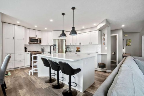 141 Somerset Circle Sw, Calgary, AB - Indoor Photo Showing Kitchen With Stainless Steel Kitchen With Upgraded Kitchen