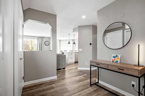 141 Somerset Circle Sw, Calgary, AB - Indoor Photo Showing Other Room