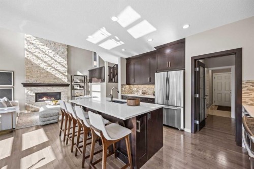 29 Aspen Summit Point Sw, Calgary, AB - Indoor Photo Showing Kitchen With Upgraded Kitchen