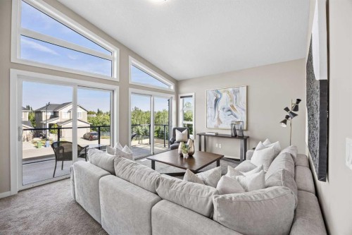 29 Aspen Summit Point Sw, Calgary, AB - Indoor Photo Showing Living Room