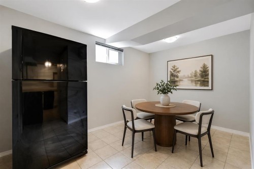254 Hendon Drive Nw, Calgary, AB - Indoor Photo Showing Dining Room
