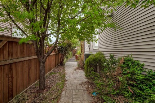 79 Autumn Green Se, Calgary, AB - Outdoor