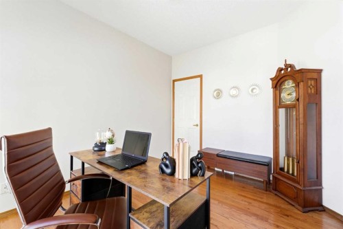 50 Douglasview Park Se, Calgary, AB - Indoor Photo Showing Office