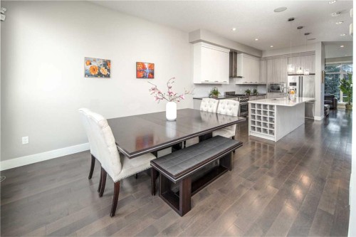 464 29 Avenue Nw, Calgary, AB - Indoor Photo Showing Dining Room