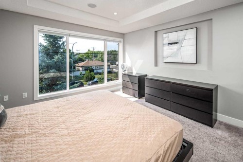 464 29 Avenue Nw, Calgary, AB - Indoor Photo Showing Bedroom