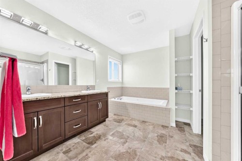 71 Martha'S Meadow Close Ne, Calgary, AB 
