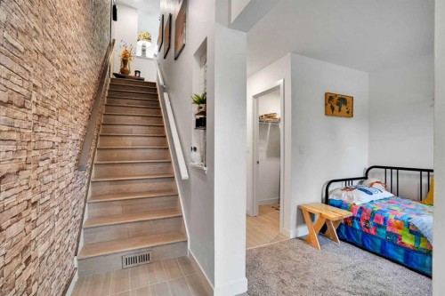 984 Walden Drive Se, Calgary, AB - Indoor