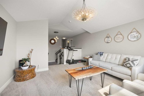 183 Aspen Acres Manor Sw, Calgary, AB - Indoor Photo Showing Living Room