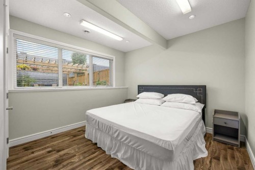 183 Aspen Acres Manor Sw, Calgary, AB - Indoor Photo Showing Bedroom
