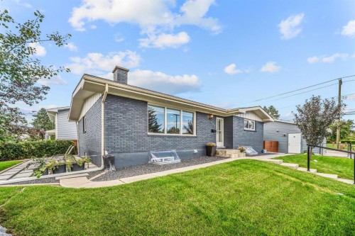 703 Millar Road Ne, Calgary, AB - Outdoor