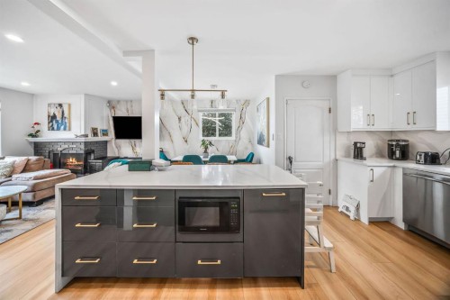 703 Millar Road Ne, Calgary, AB - Indoor Photo Showing Kitchen