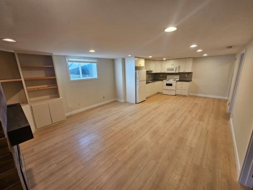 703 Millar Road Ne, Calgary, AB - Indoor