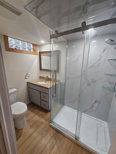 703 Millar Road Ne, Calgary, AB - Indoor Photo Showing Bathroom