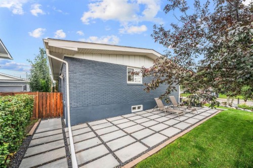703 Millar Road Ne, Calgary, AB - Outdoor