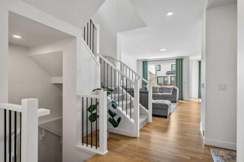 62 Southborough Crescent, Cochrane, AB - Indoor Photo Showing Other Room