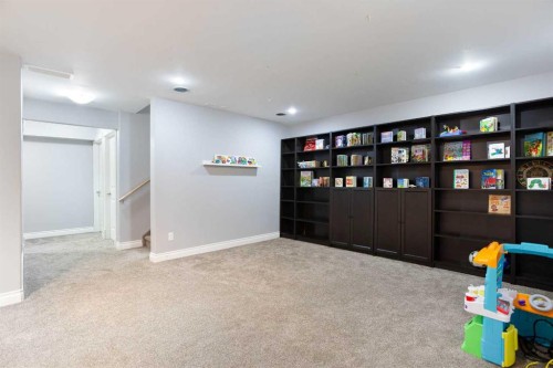 1153 Kingston Crescent Se, Airdrie, AB - Indoor