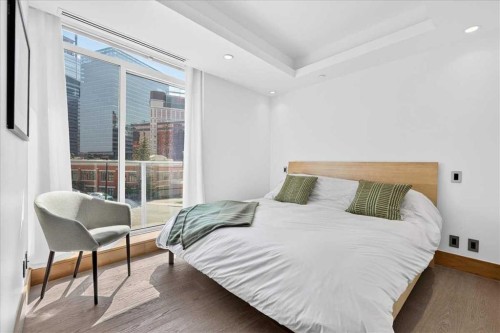 302-738 1 Avenue Sw, Calgary, AB - Indoor Photo Showing Bedroom