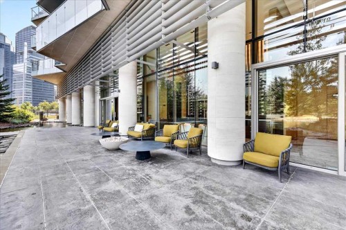 302-738 1 Avenue Sw, Calgary, AB - Outdoor