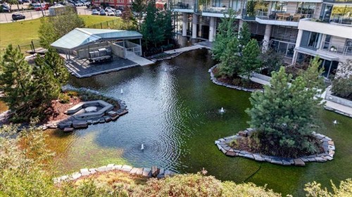 302-738 1 Avenue Sw, Calgary, AB - Outdoor With Body Of Water