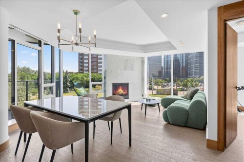 302-738 1 Avenue Sw, Calgary, AB - Indoor With Fireplace