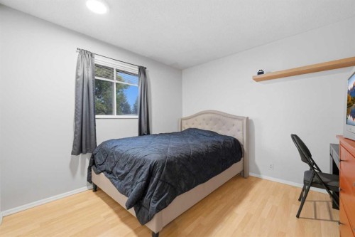 32 Beddington Rise Ne, Calgary, AB - Indoor Photo Showing Bedroom