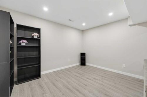 32 Beddington Rise Ne, Calgary, AB - Indoor