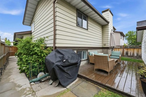 32 Beddington Rise Ne, Calgary, AB - Outdoor With Deck Patio Veranda With Exterior