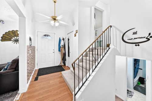 983 Rundlecairn Way Ne, Calgary, AB - Indoor Photo Showing Other Room