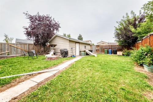 983 Rundlecairn Way Ne, Calgary, AB - Outdoor