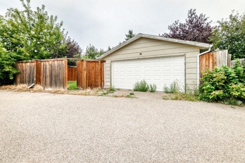 983 Rundlecairn Way Ne, Calgary, AB - Outdoor