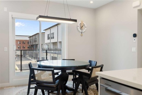 830 81 Street Sw, Calgary, AB - Indoor Photo Showing Dining Room