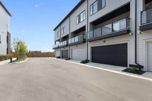 830 81 Street Sw, Calgary, AB - Outdoor With Balcony With Exterior