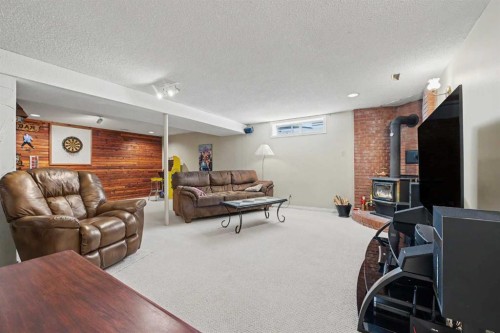 231 Cedarille Green Sw, Calgary, AB 