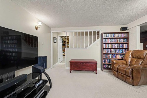 231 Cedarille Green Sw, Calgary, AB 