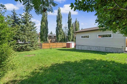 231 Cedarille Green Sw, Calgary, AB 