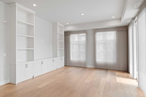 203-275 Lebel Crescent Nw, Calgary, AB - Indoor Photo Showing Other Room