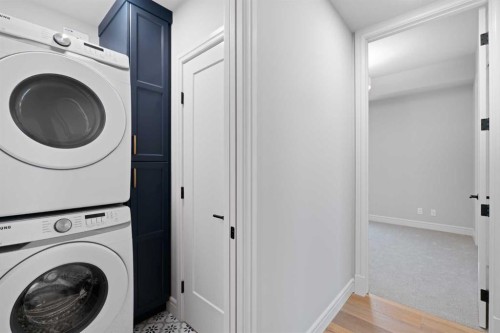 203-275 Lebel Crescent Nw, Calgary, AB - Indoor Photo Showing Laundry Room