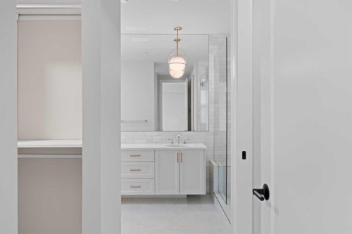 203-275 Lebel Crescent Nw, Calgary, AB - Indoor Photo Showing Other Room