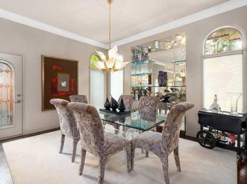 39 Baycrest Court Sw, Calgary, AB - Indoor Photo Showing Dining Room