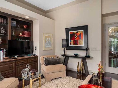 39 Baycrest Court Sw, Calgary, AB - Indoor