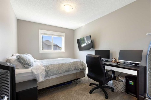 69 Chaparral Valley Crescent Se, Calgary, AB - Indoor Photo Showing Bedroom