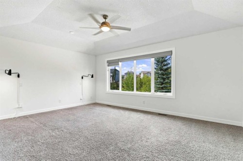 163 Cranarch Circle Se, Calgary, AB - Indoor Photo Showing Other Room
