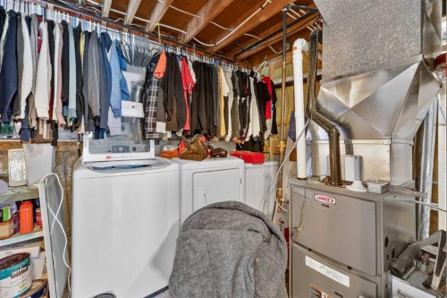 24 Penworth Crescent Se, Calgary, AB - Indoor Photo Showing Laundry Room