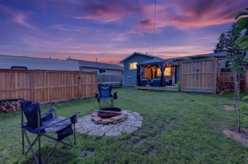 24 Penworth Crescent Se, Calgary, AB - Outdoor With Deck Patio Veranda