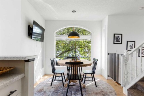 501 55 Avenue Sw, Calgary, AB - Indoor Photo Showing Dining Room