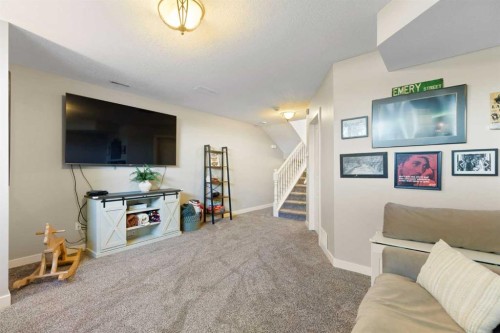 501 55 Avenue Sw, Calgary, AB - Indoor