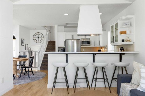 501 55 Avenue Sw, Calgary, AB - Indoor