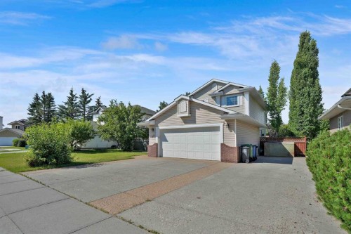 62 West Mitford Crescent, Cochrane, AB - Outdoor